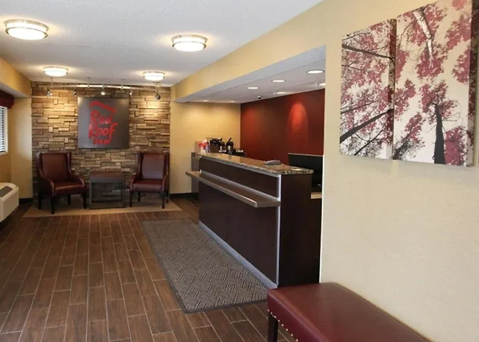 Red Roof Inn Plus+ Pittsburgh South - Airport